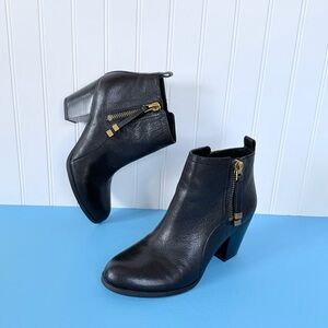 Franco Sarto Diana Dual Side Zip Leather Ankle Booties Size 7M